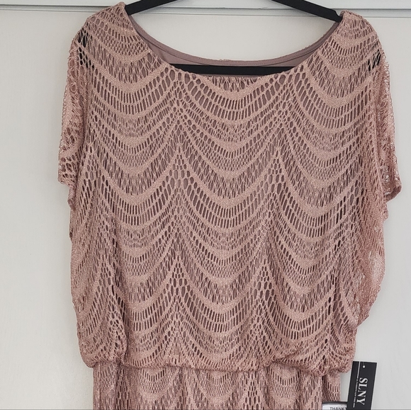 Blouson Bodice Crocheted Gown - Picture 3 of 5